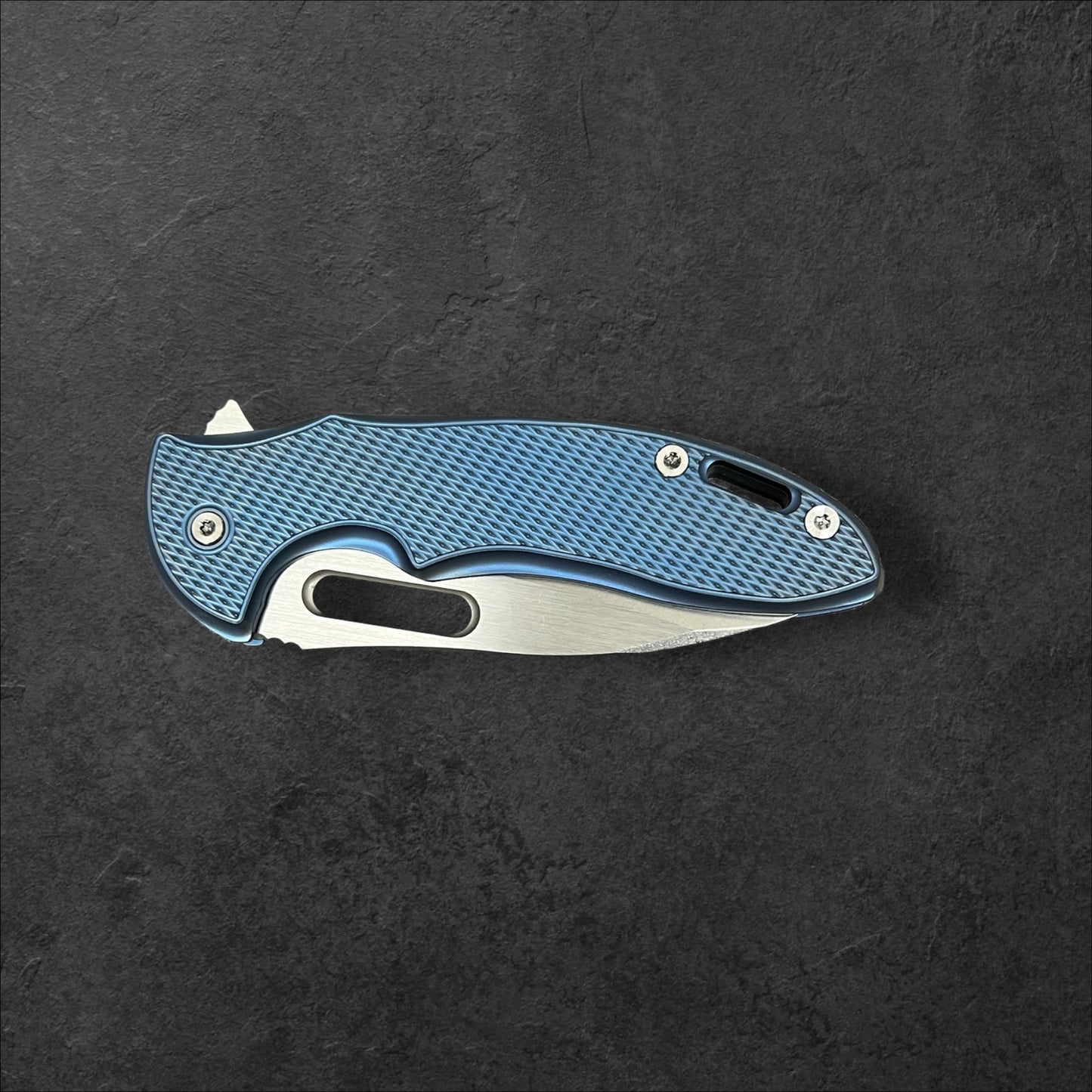 MECHFORCE RICK LALA COLLAB SENTRY FOLDING KNIFE DIAMOND PLATE BLUE TITANIUM HANDLE M390