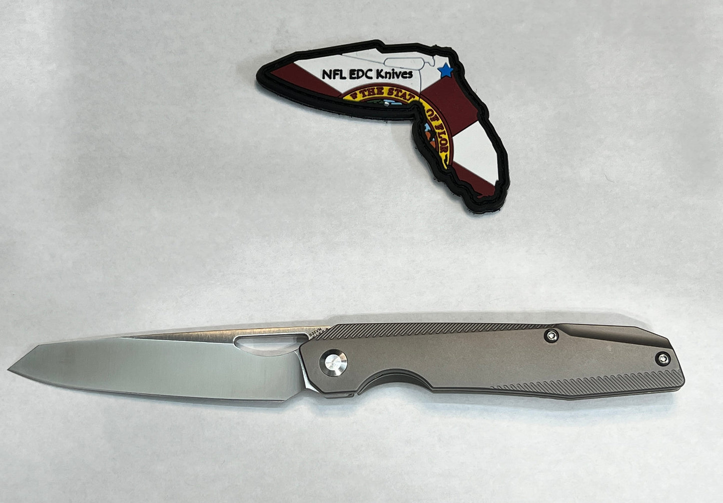 KIZER GENIE Frame Lock Gray Titanium Handle - S35VN Blade KI4545A1 with Purple Backspacer and Pocket Clip